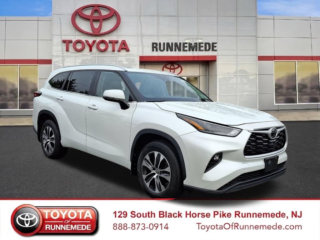 Used 2023 Toyota Highlander XLE