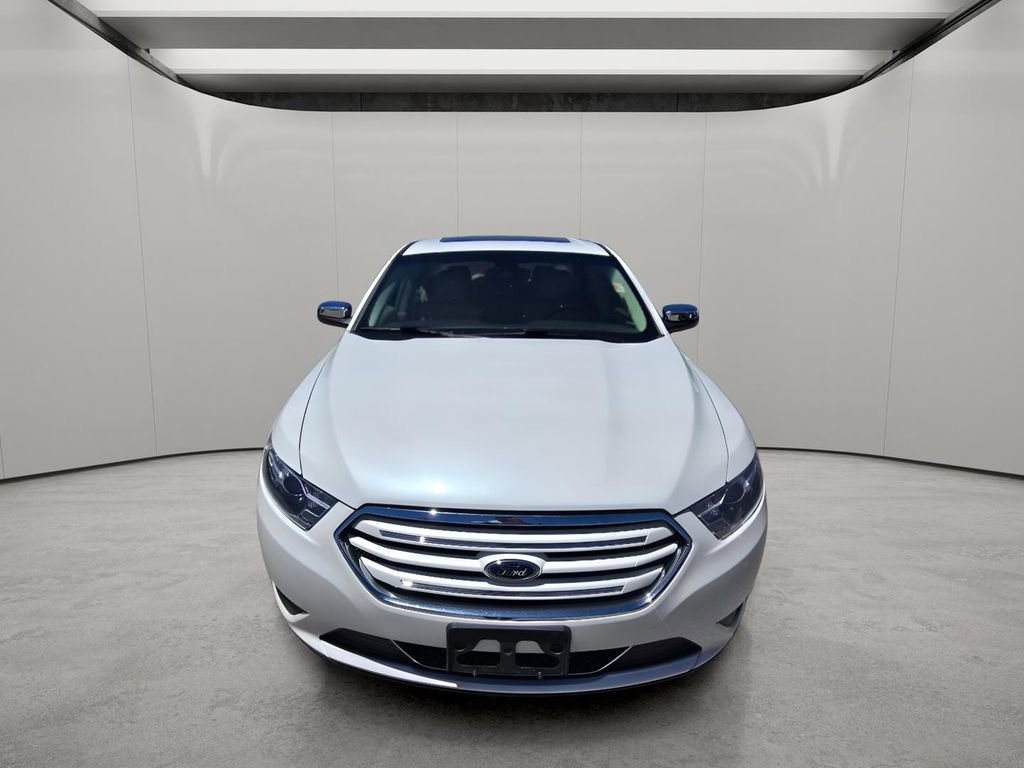 Used 2016 Ford Taurus Limited w/ Equipment Group 301A AWD/4WD image 15