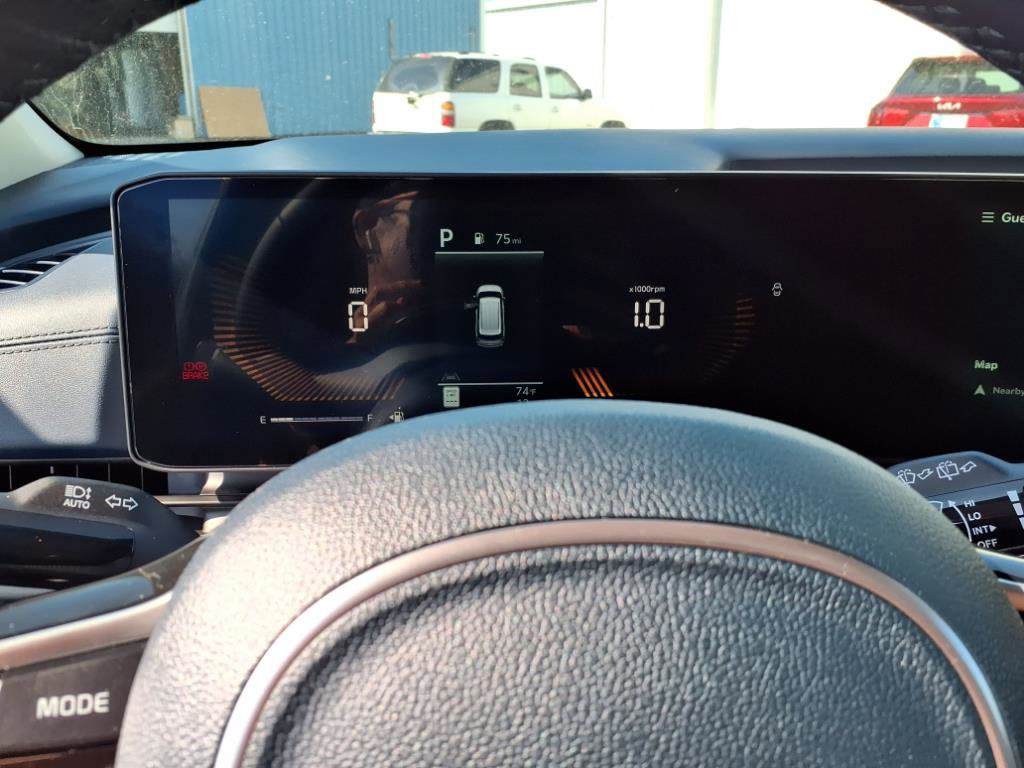 New 2026 Kia Carnival EX image 17
