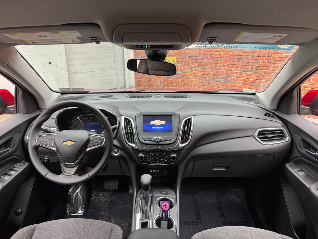 Used 2023 Chevrolet Equinox LT FWD image 10