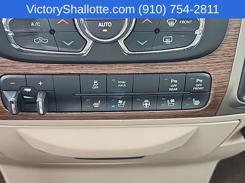 Used 2017 RAM 1500 Laramie AWD/4WD image 10