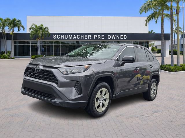 Used 2019 Toyota RAV4 LE FWD image 3