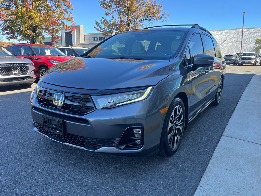 Used 2026 Honda Odyssey Elite image 3