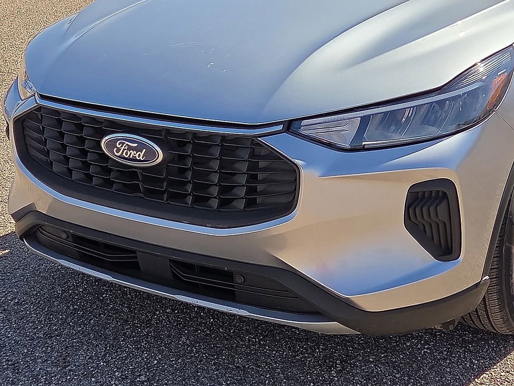 Used 2023 Ford Escape Active image 9