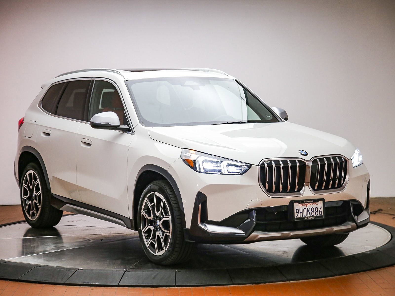 Certified 2023 BMW X1 xDrive28i w/ Convenience Package AWD/4WD image 6