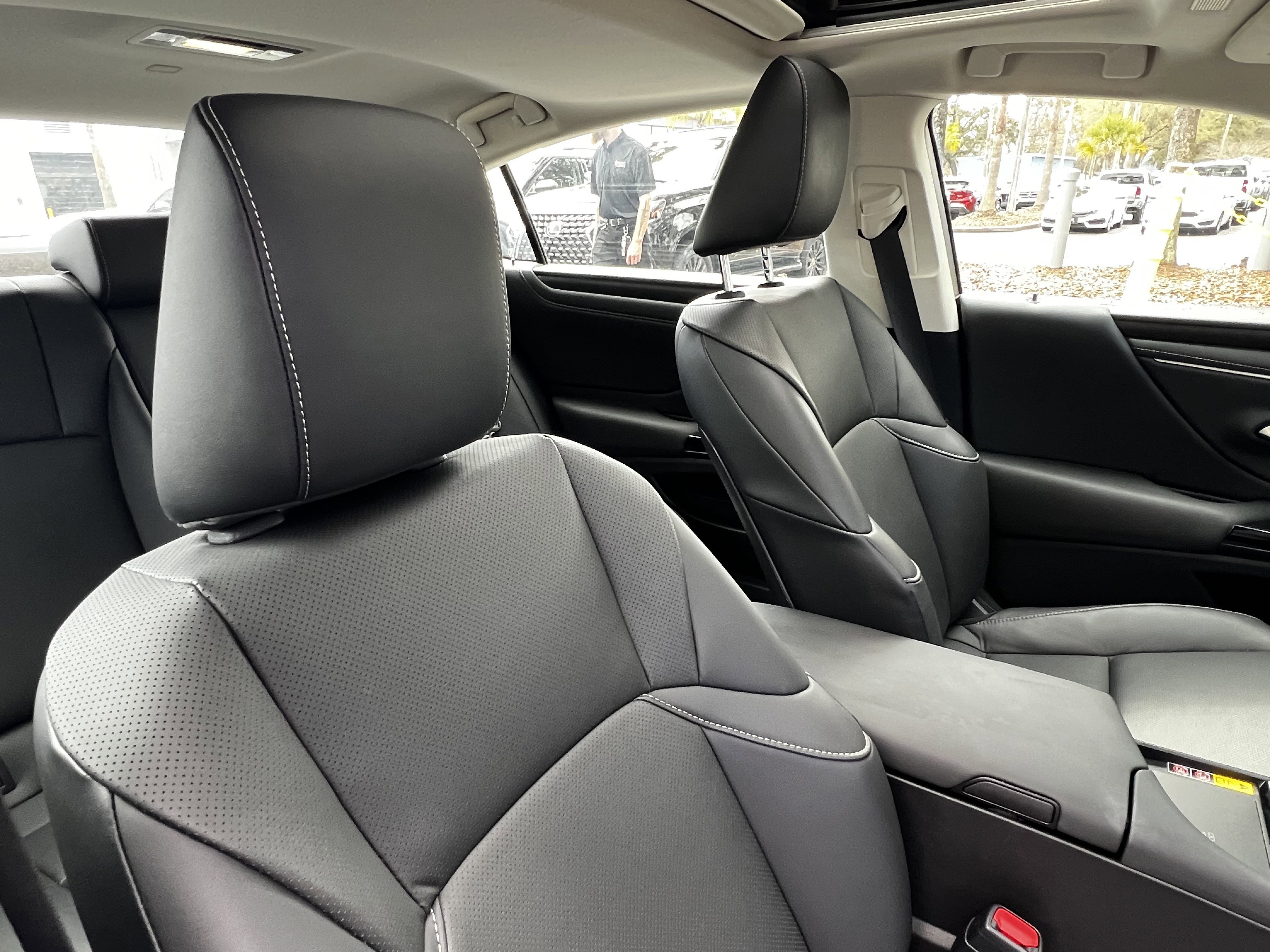 Certified 2025 Lexus ES 350 w/ Premium Package image 46