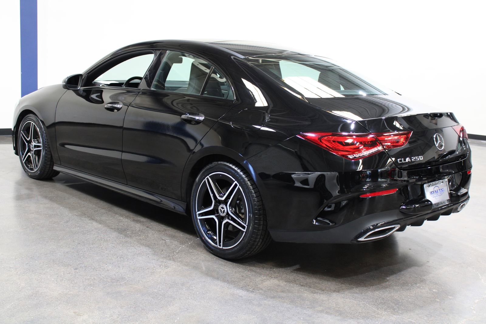 Used 2021 Mercedes-Benz CLA 250 image 8