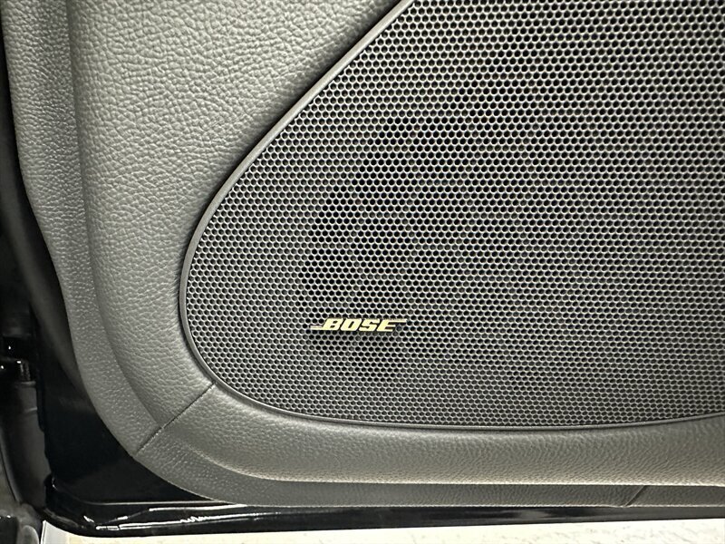 Used 2005 Mercedes-Benz SL 55 AMG image 19