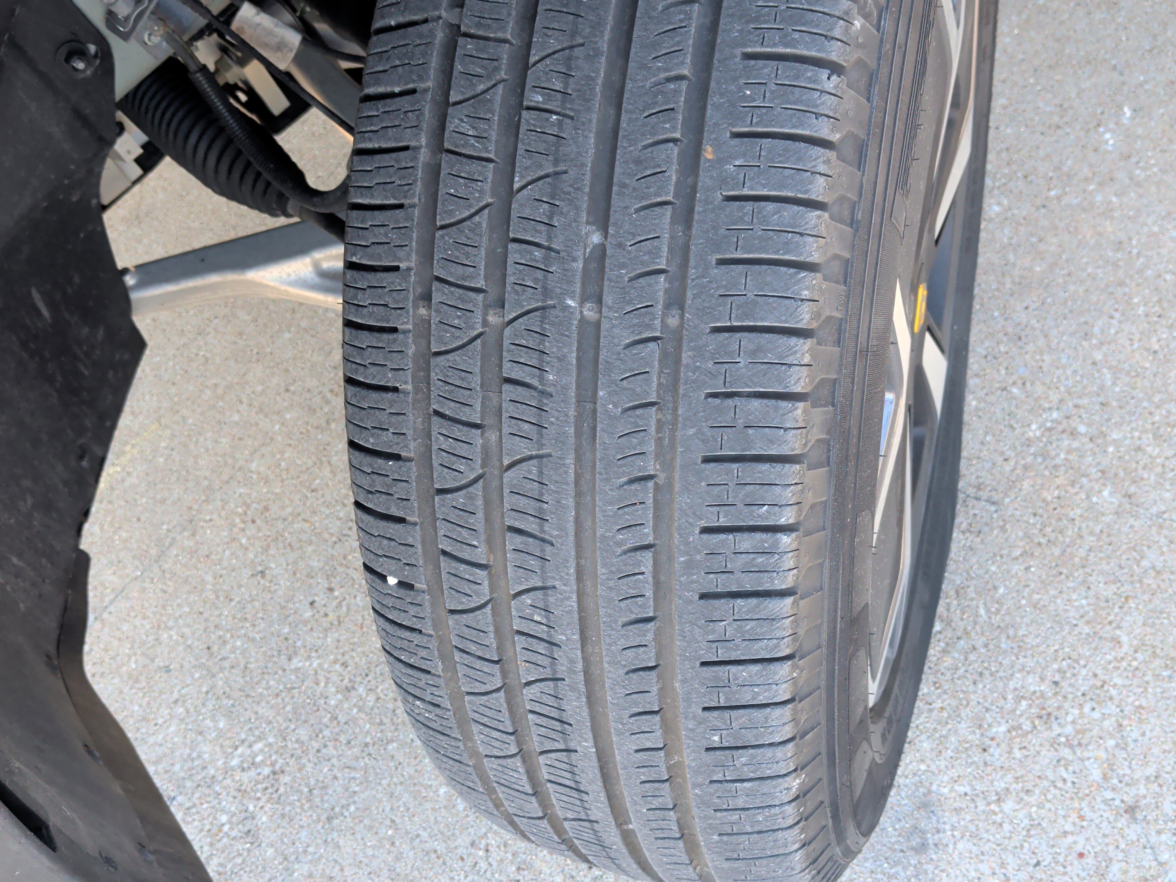 Used 2022 Rivian R1T Adventure AWD/4WD image 12
