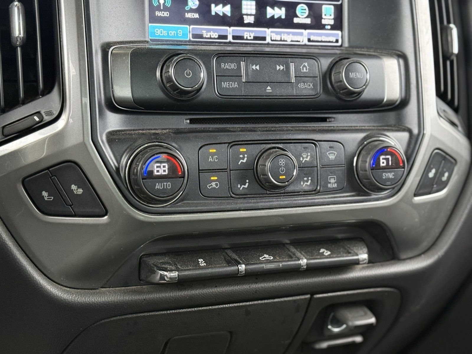 Used 2018 Chevrolet Silverado 1500 LT w/ All Star Edition image 20