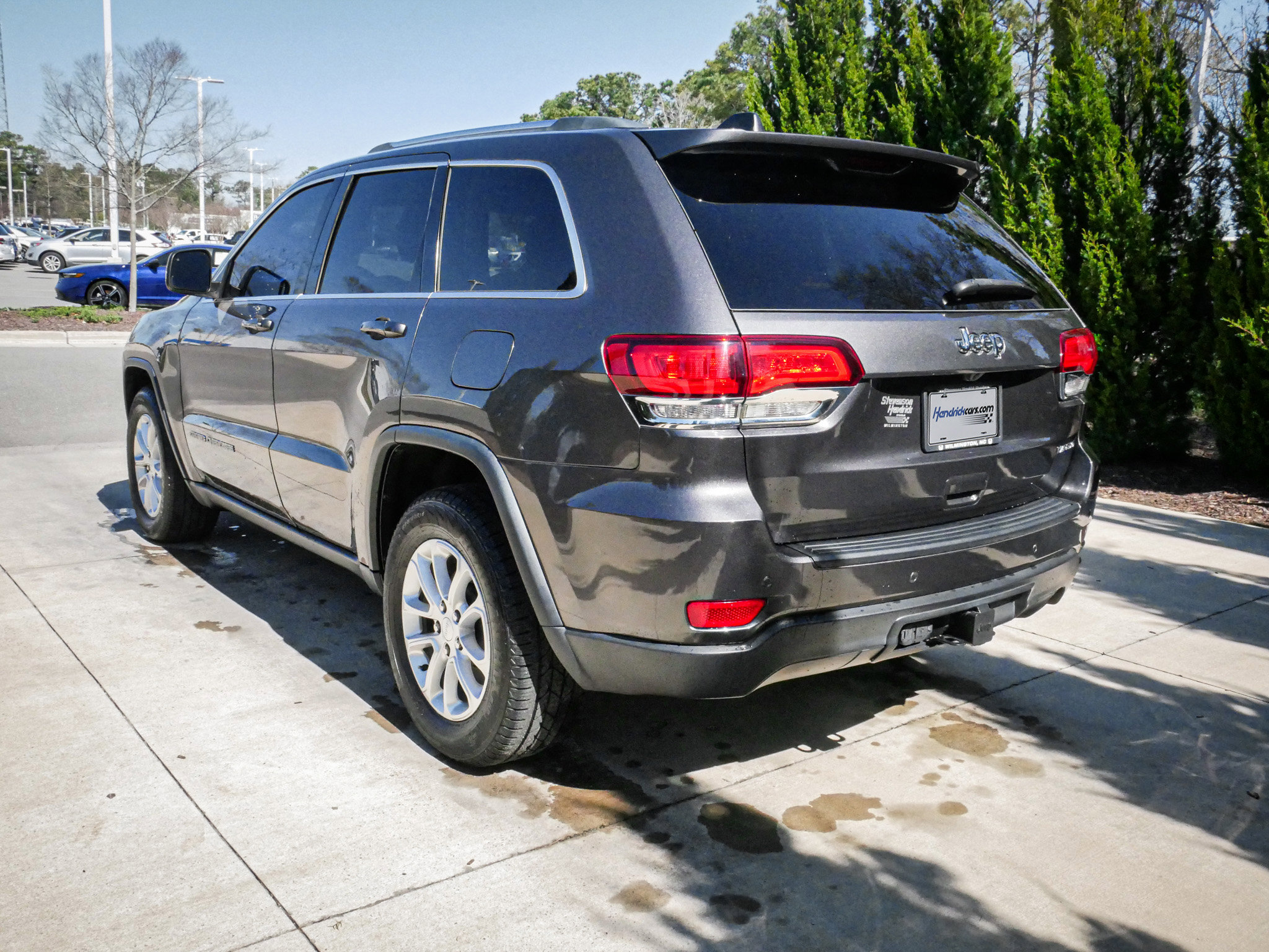 Used 2021 Jeep Grand Cherokee Laredo RWD image 8