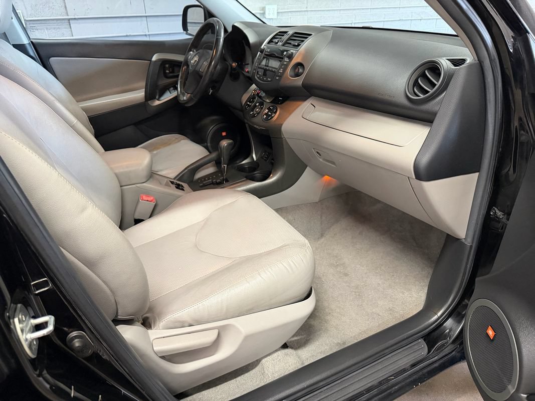 Used 2011 Toyota RAV4 Limited w/ Limited Extra Value Pkg FWD image 23