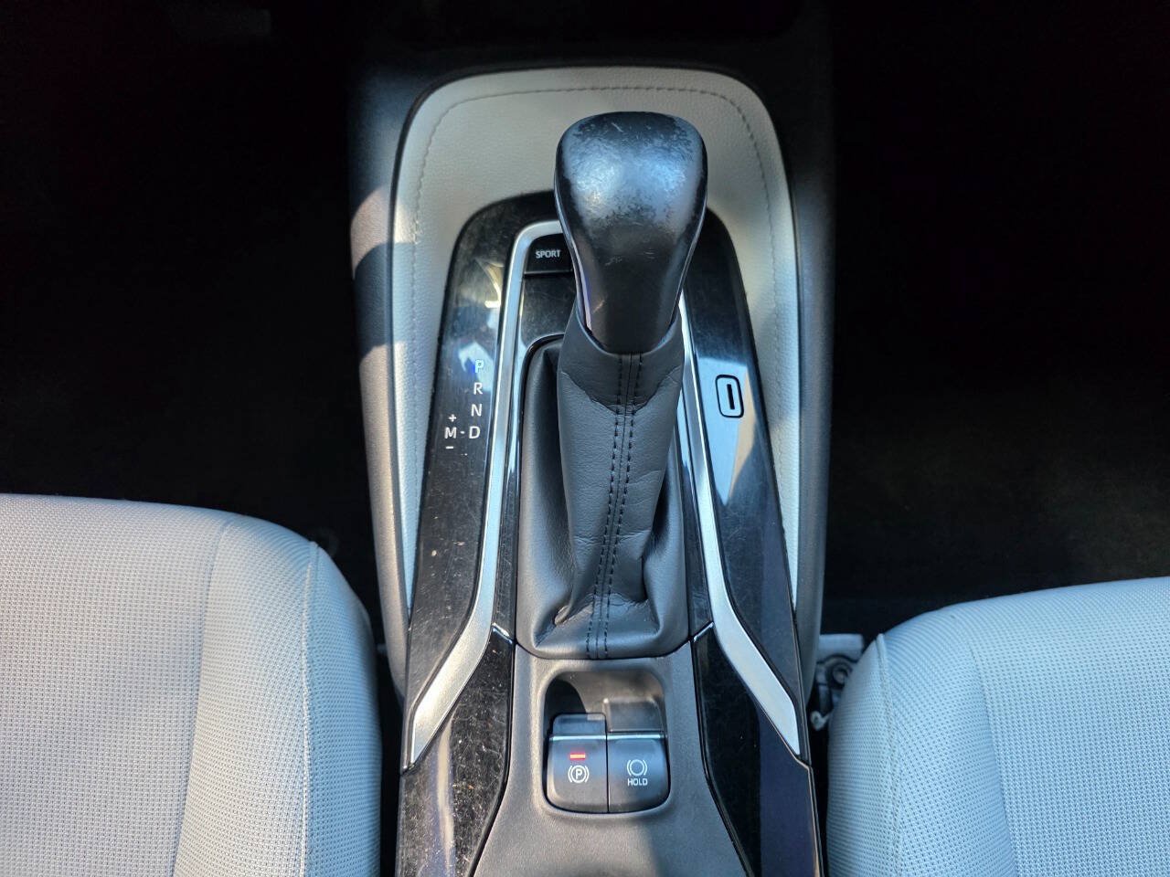 Used 2020 Toyota Corolla SE FWD image 23