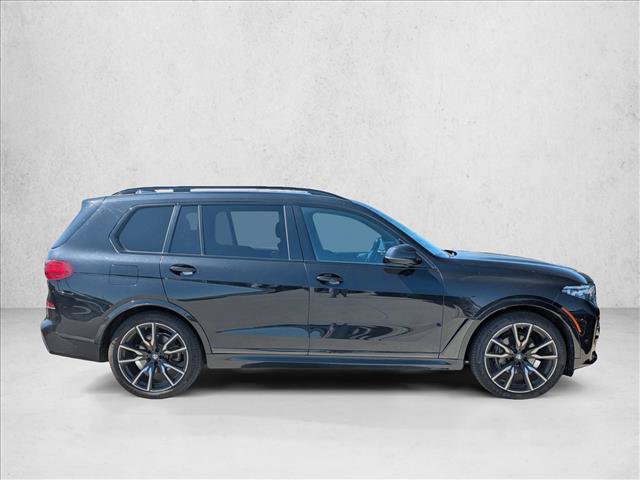 Used 2020 BMW X7 xDrive40i w/ M Sport Package AWD/4WD image 4