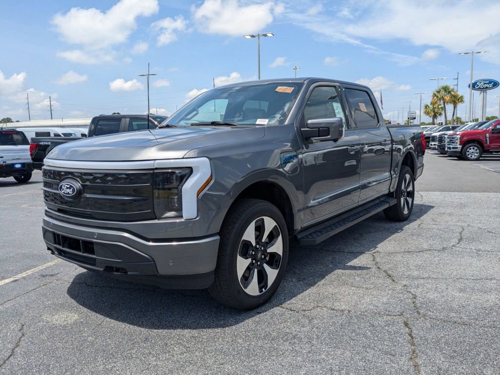 New 2025 Ford F150 Lightning Platinum image 9