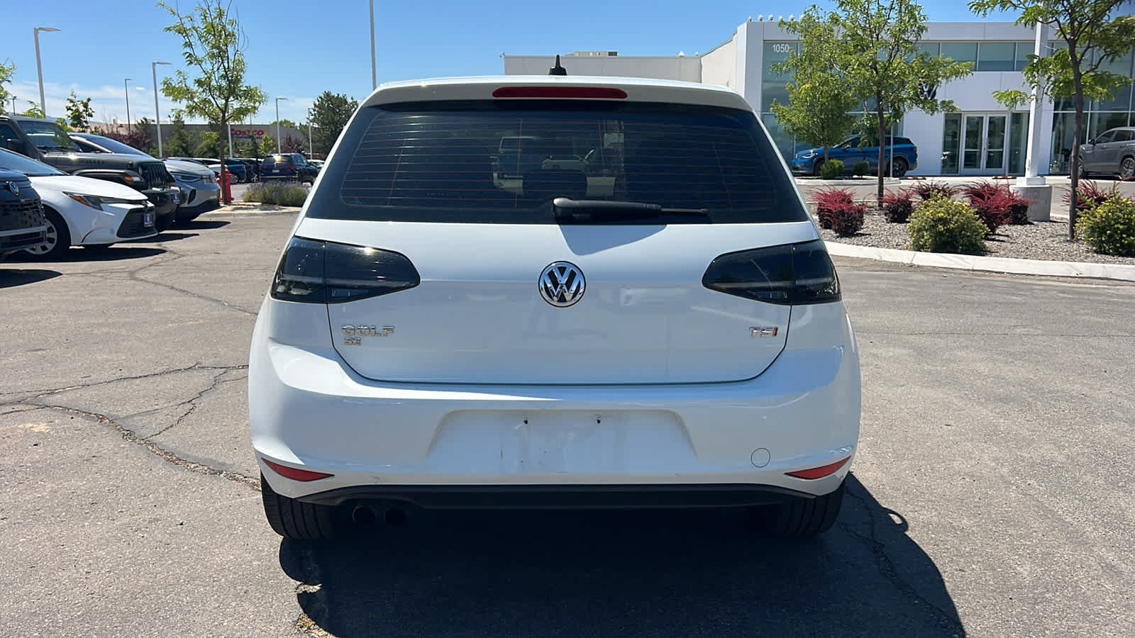 Used 2017 Volkswagen Golf SE FWD image 6