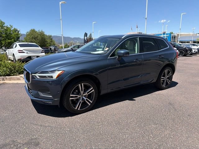 Used 2019 Volvo XC60 T5 Momentum w/ Multimedia Package AWD/4WD image 3