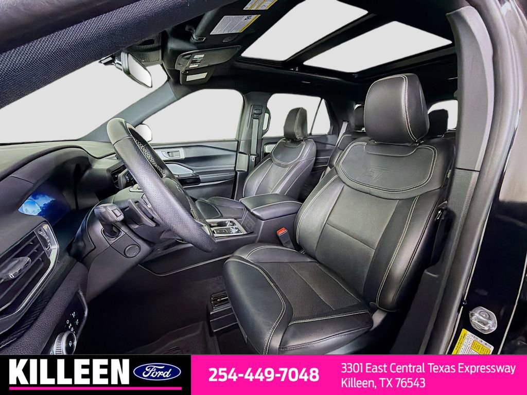 Used 2023 Ford Explorer ST w/ Technology Package image 10