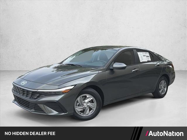 New 2026 Hyundai Elantra SE