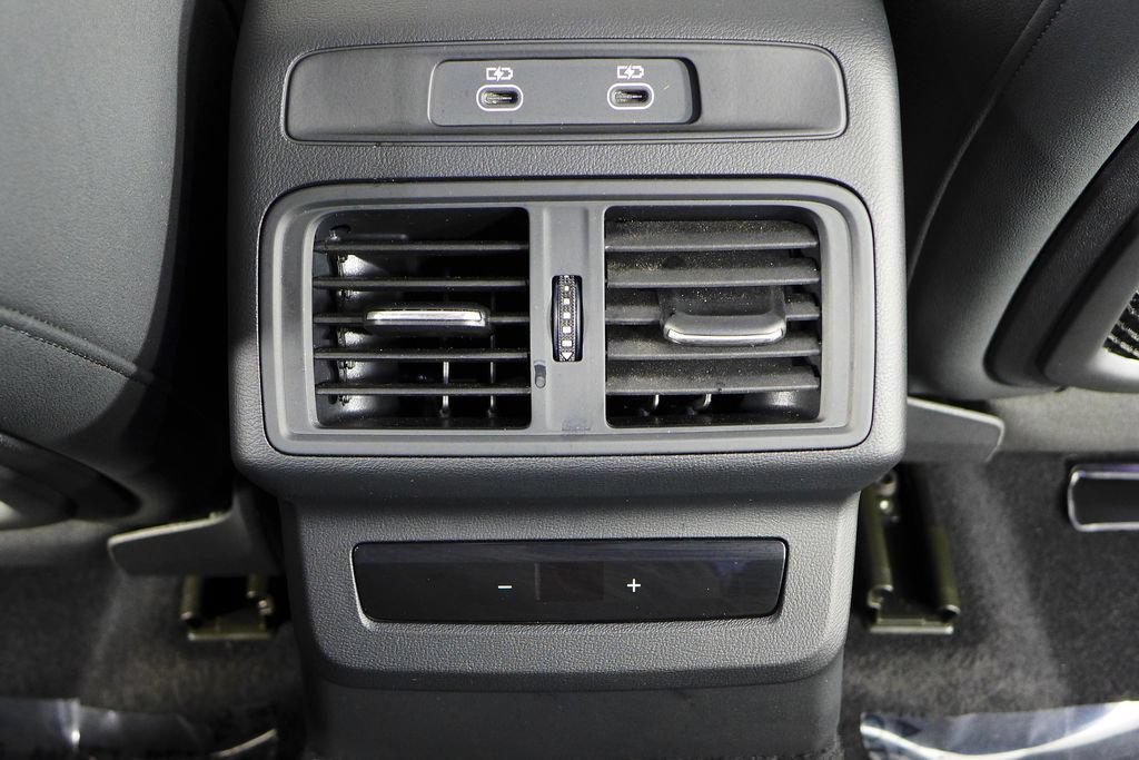 Used 2025 Audi Q5 Premium Plus w/ Premium Plus AWD/4WD image 24