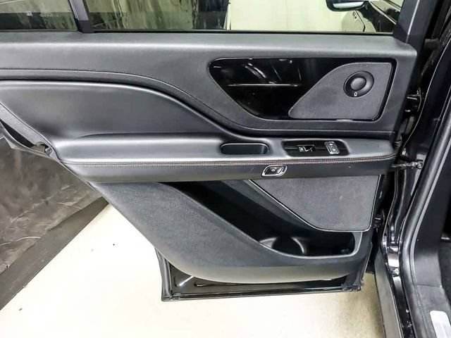 Used 2021 Lincoln Aviator Reserve w/ Equipment Group 208A AWD/4WD image 27