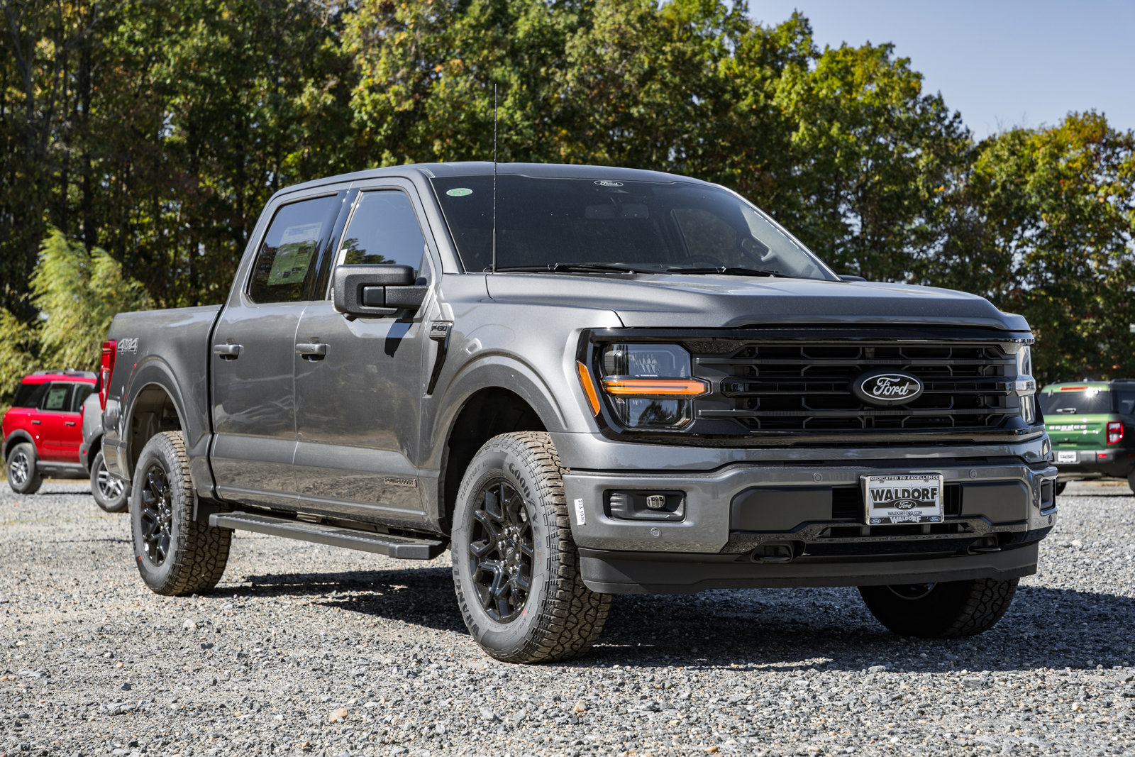 New 2025 Ford F150 XLT w/ Equipment Group 302A MID