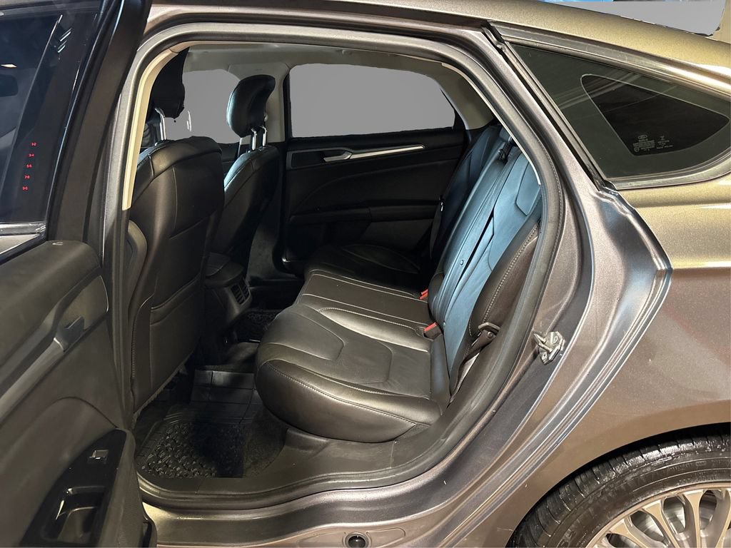 Used 2013 Ford Fusion Titanium FWD image 10