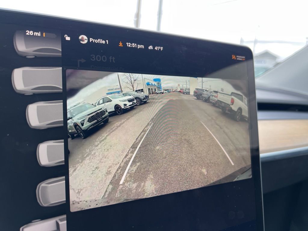 Used 2022 Tesla Model Y Long Range image 13