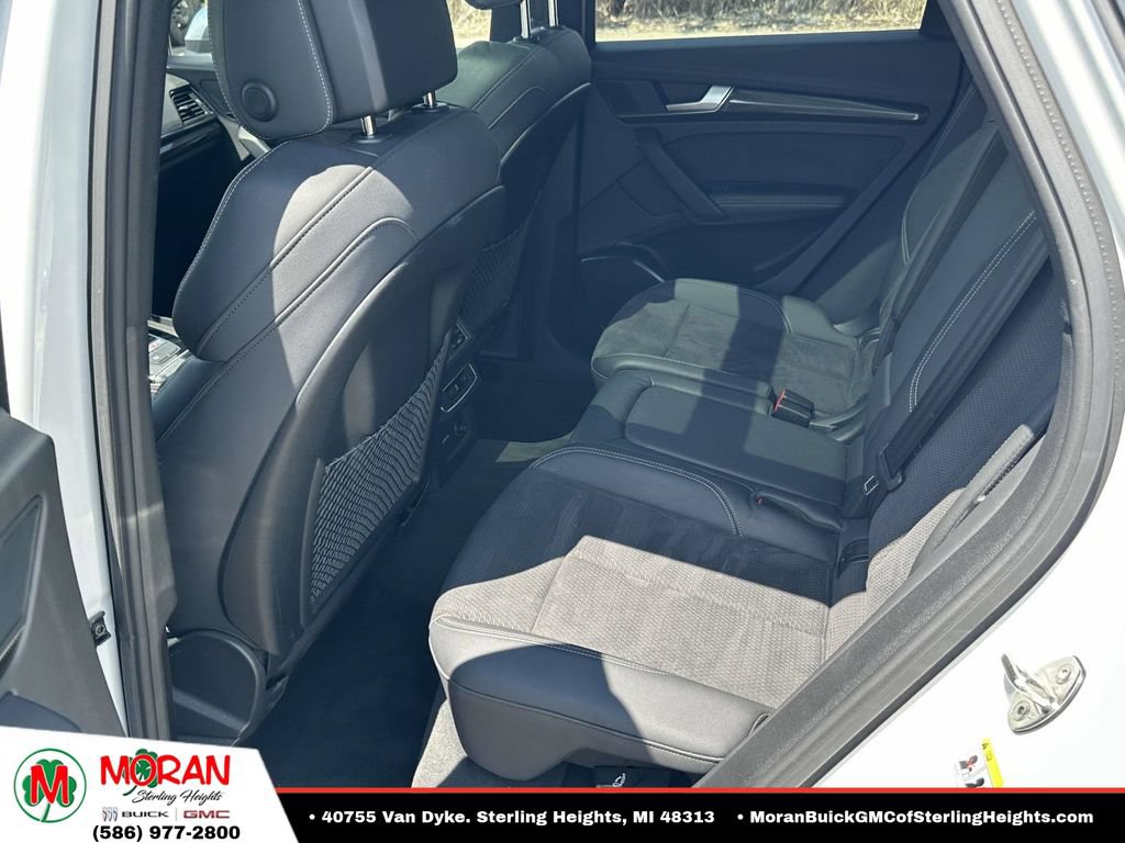 Used 2022 Audi SQ5 Premium Plus w/ Premium Plus Package AWD/4WD image 11