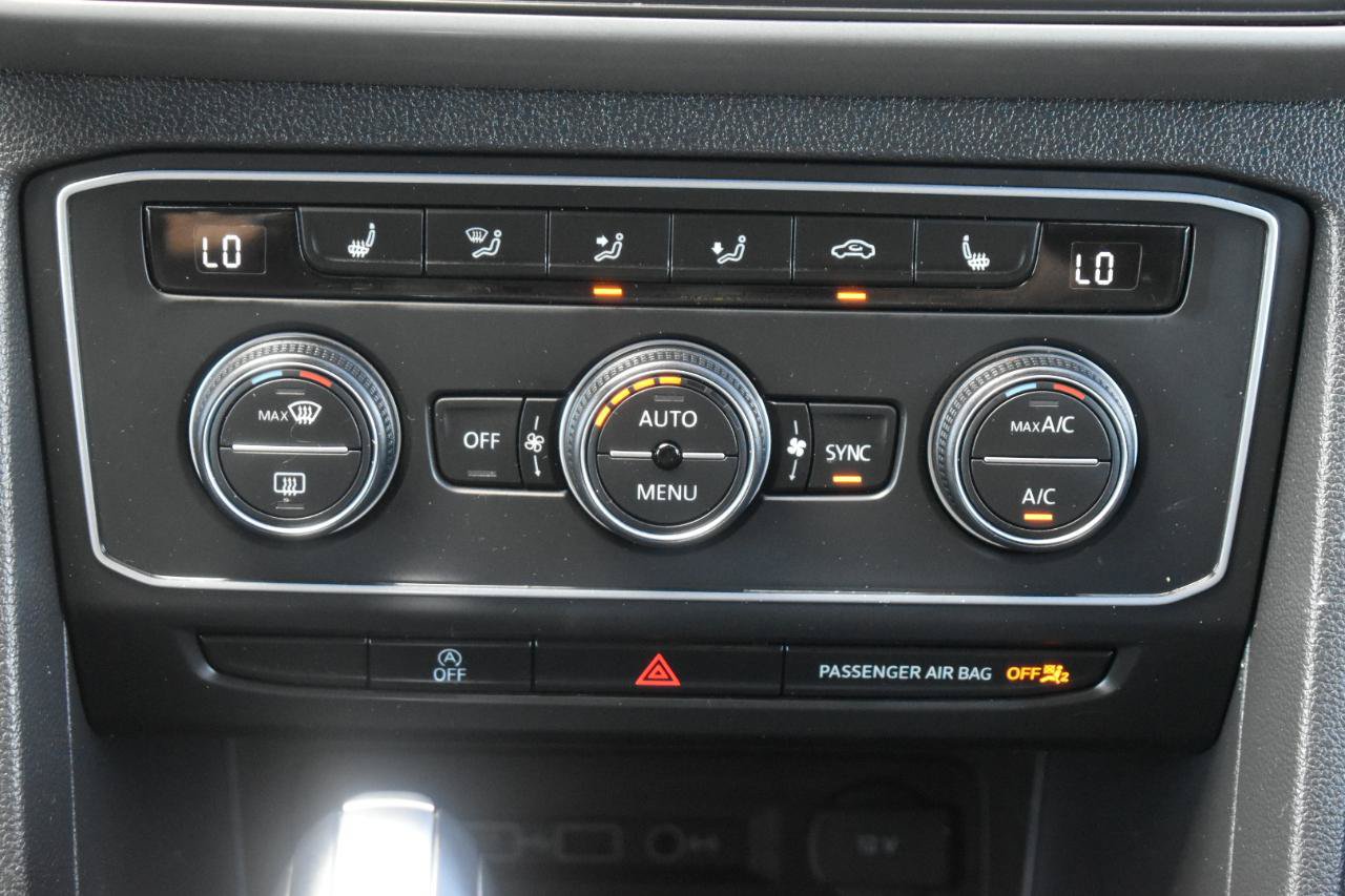 Used 2020 Volkswagen Atlas Cross Sport SE FWD image 21