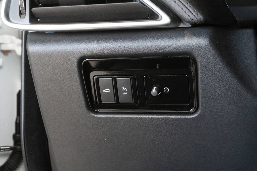 Used 2020 Jaguar F-PACE Prestige AWD/4WD image 18