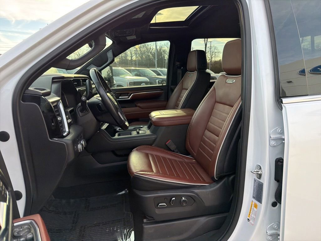 Used 2024 GMC Sierra 3500 Denali Ultimate image 10