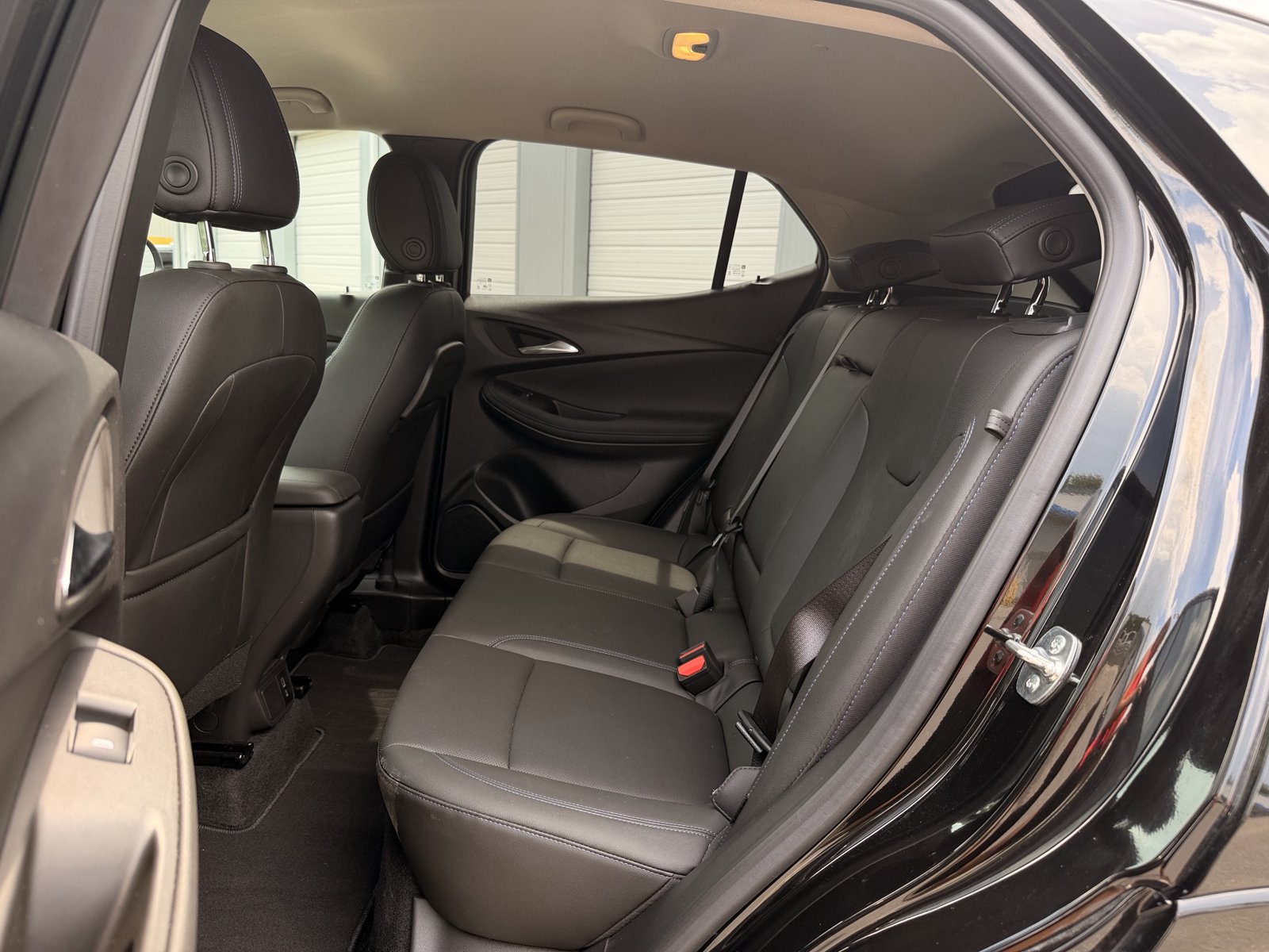 Used 2025 Buick Encore GX Sport Touring w/ Comfort Package FWD image 28
