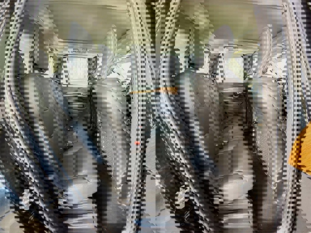 Certified 2024 Volvo XC90 T8 Plus image 30