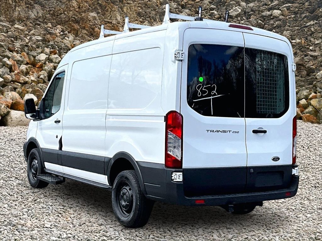 Used 2016 Ford Transit 250 130 Medium Roof RWD image 10