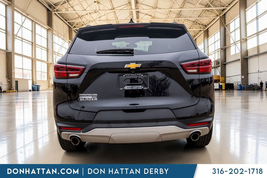 Used 2024 Chevrolet Blazer LT w/ Convenience Package FWD image 31