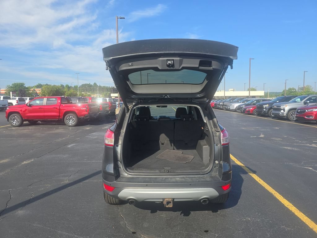 Used 2016 Ford Escape Titanium w/ Equipment Group 301A AWD/4WD image 22