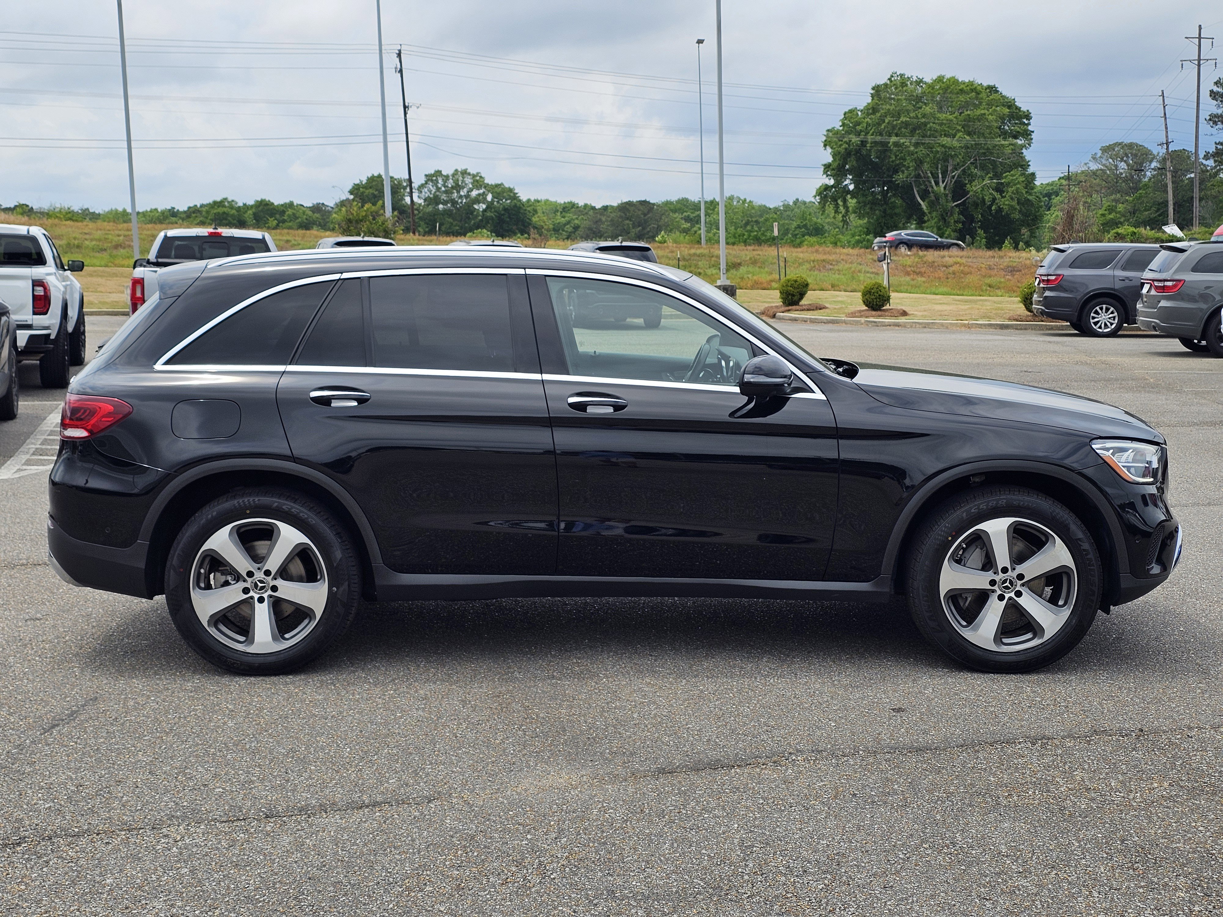 Used 2021 Mercedes-Benz GLC 300 4MATIC image 7