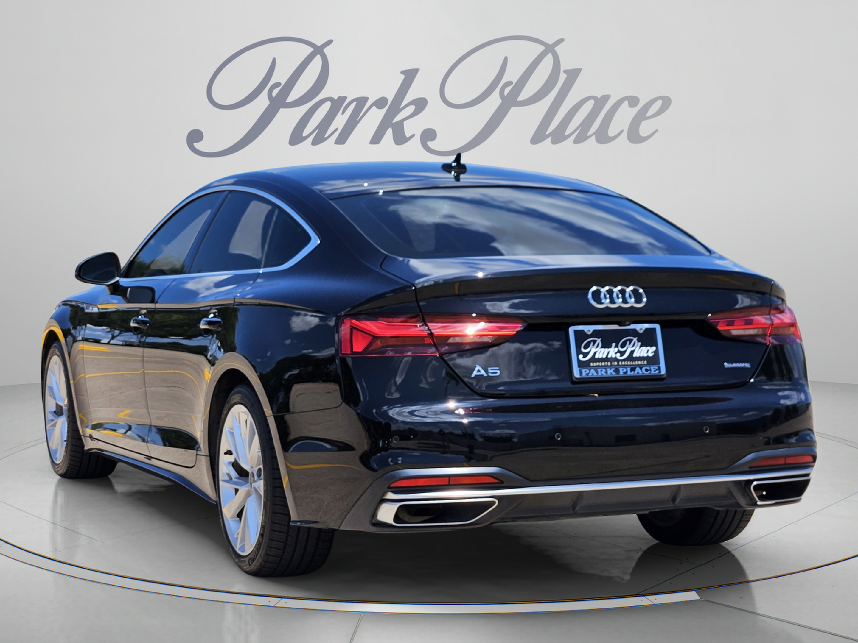Used 2022 Audi A5 2.0T Premium w/ Convenience Package AWD/4WD image 3