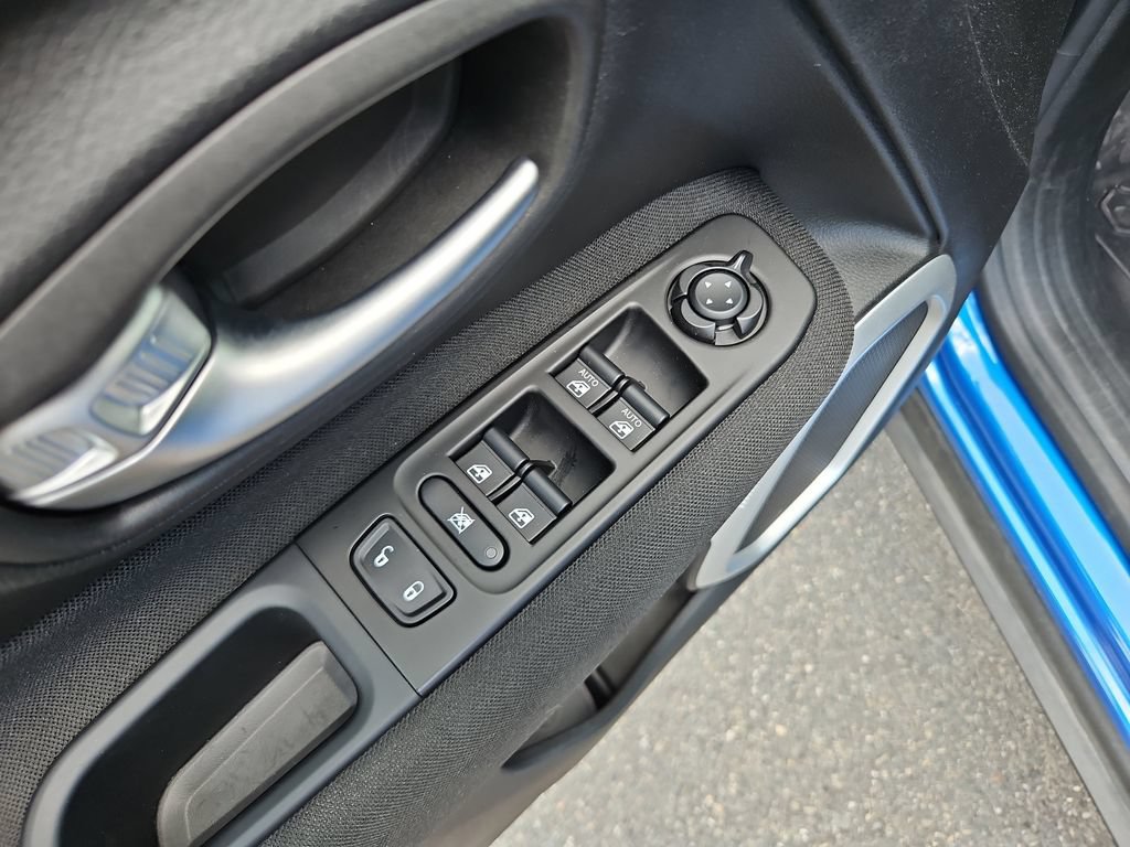 Used 2020 Jeep Renegade Sport FWD image 24