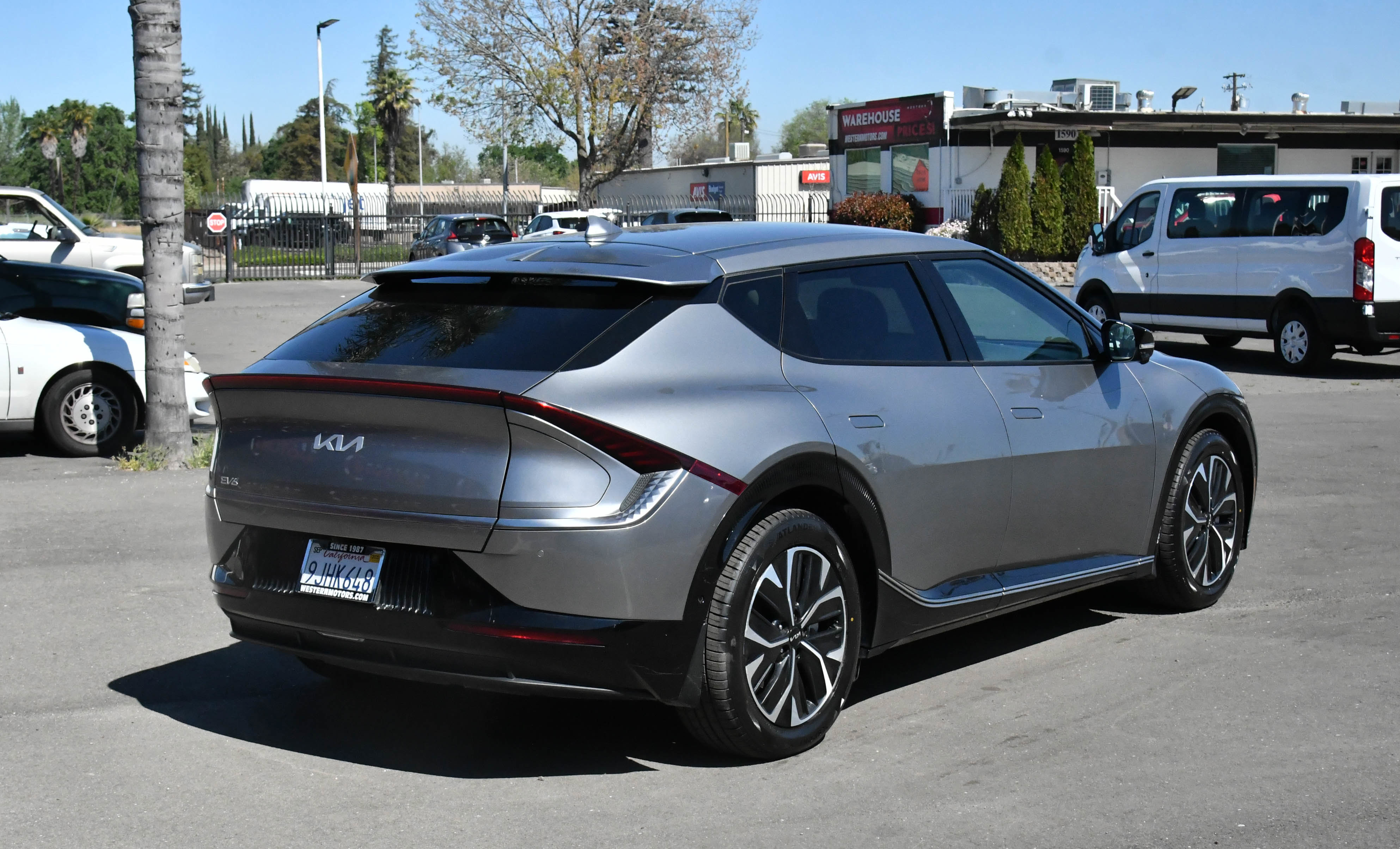 Used 2023 Kia EV6 Wind w/ Wind Technology Package AWD/4WD image 8