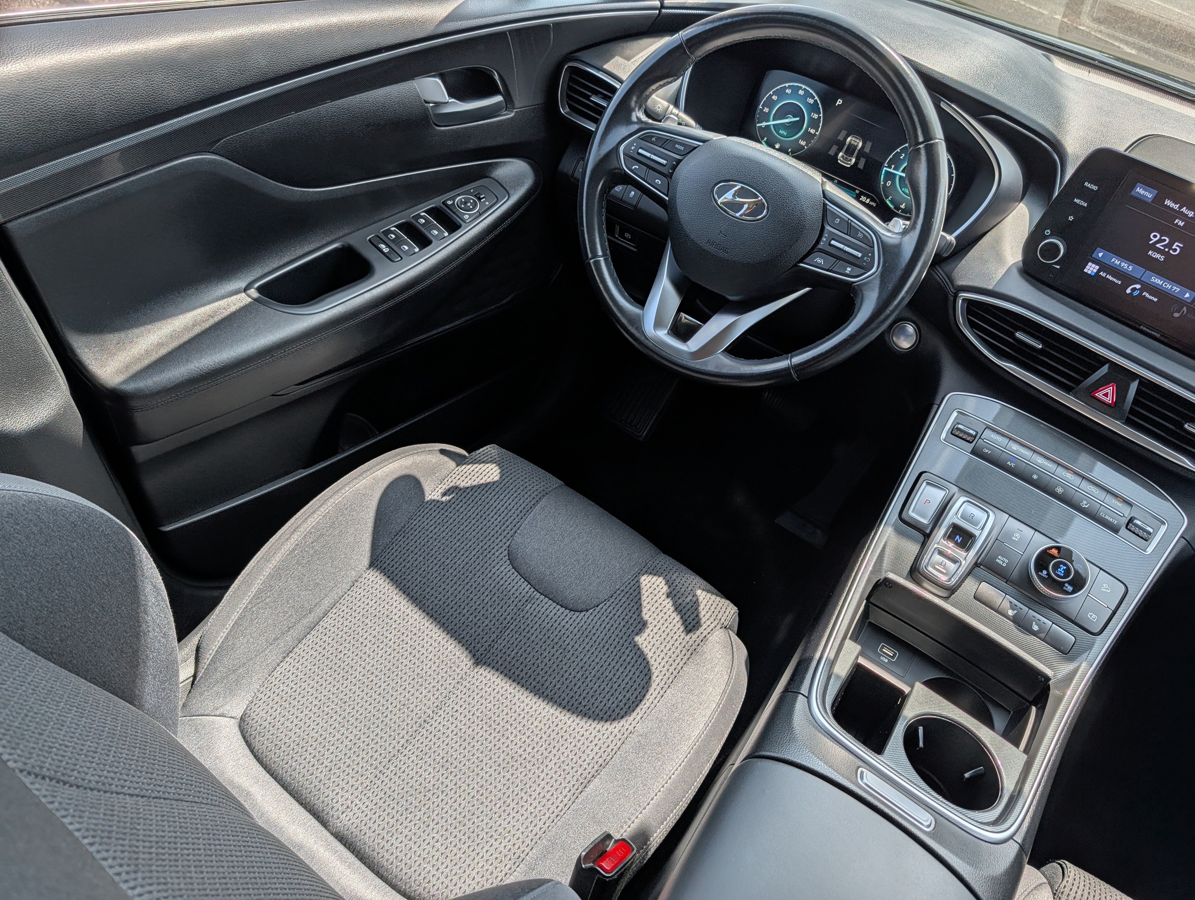 Used 2021 Hyundai Santa Fe SEL w/ Convenience Package AWD/4WD image 9