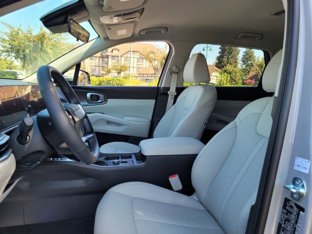 New 2026 Kia Sorento S FWD image 11