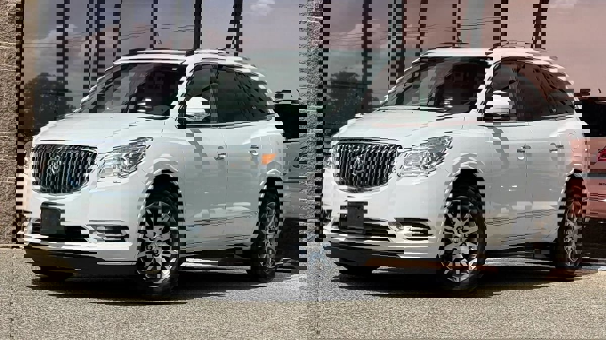 Used 2016 Buick Enclave Leather image 2