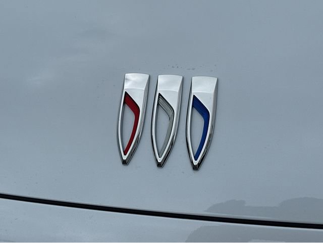 New 2026 Buick Enclave Avenir w/ Super Cruise Package image 36