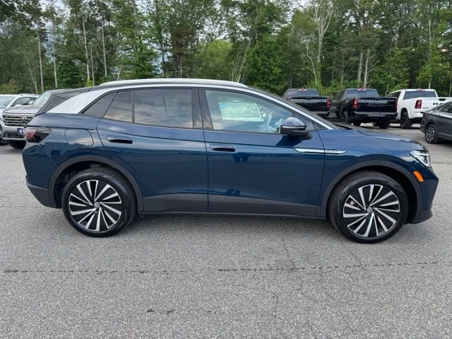 Certified 2023 Volkswagen ID.4 Pro S Plus AWD/4WD image 4