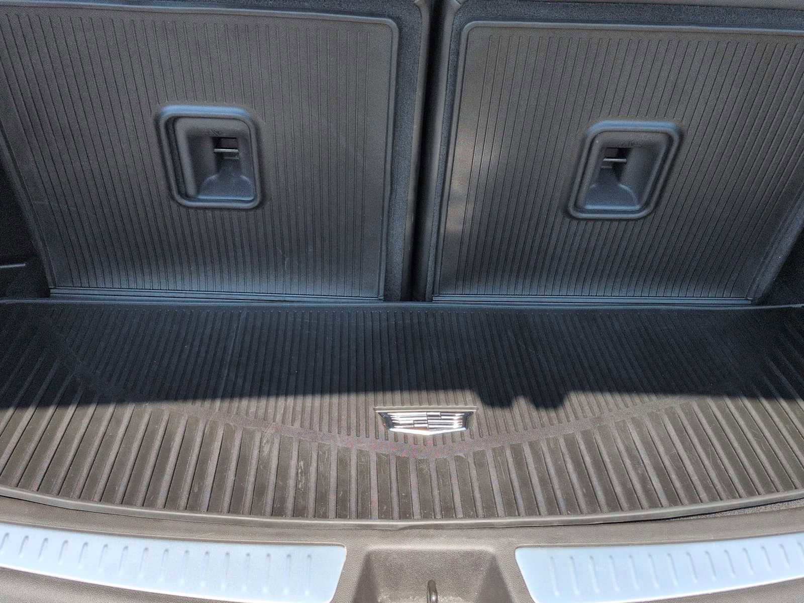 Used 2024 Cadillac XT6 Sport w/ Technology Package AWD/4WD image 36