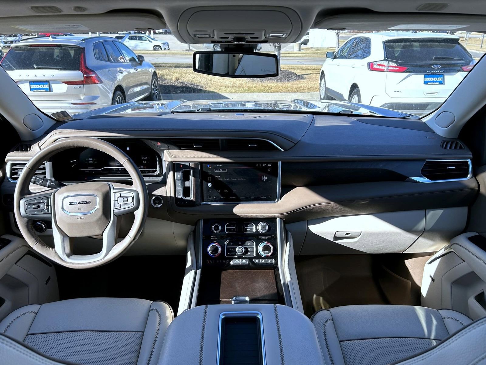 Used 2022 GMC Yukon XL Denali image 13