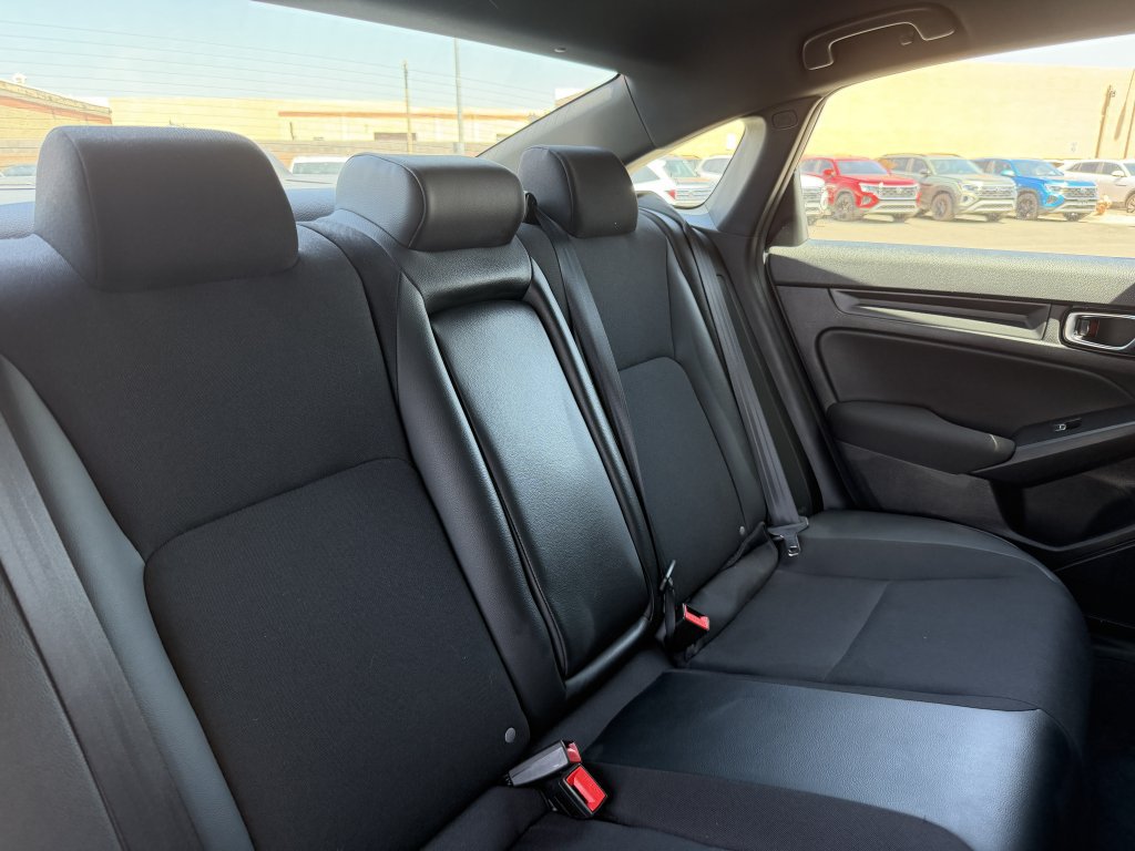 Used 2025 Honda Civic Sport image 36