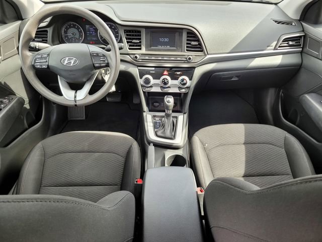 Used 2019 Hyundai Elantra SE w/ Cargo Package FWD image 12